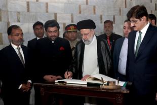 Dr Raisi visited the tomb of Muhammad Ali Jinnah the Father of independence Pakistans