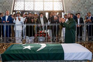 Dr Raisi visited the tomb of Muhammad Ali Jinnah the Father of independence Pakistans